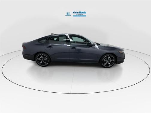 Meteorite Gray Metallic 2026 Honda Accord SE