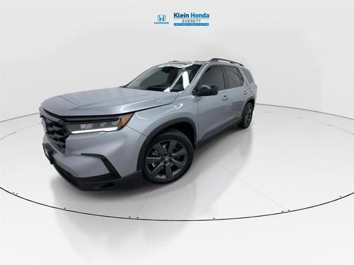 Lunar Silver Metallic 2025 Honda Pilot Sport