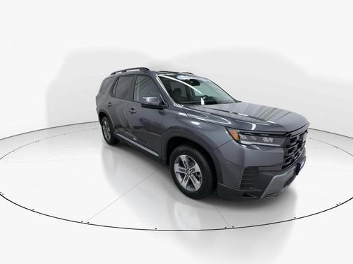 Solar Silver Metallic 2026 Honda Pilot TrailSport