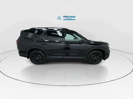 2025 Honda Pilot Black Edition