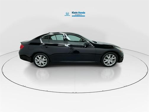 2013 INFINITI G37x Base