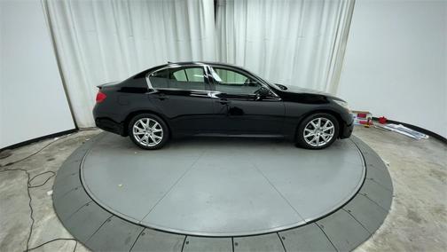 2013 INFINITI G37x Base