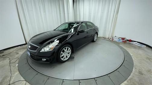 2013 INFINITI G37x Base