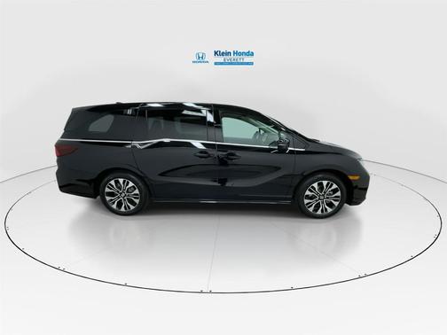 Crystal Black Pearl 2026 Honda Odyssey Elite