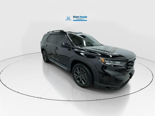 2023 Honda Pilot AWD Sport
