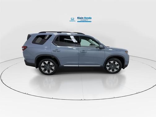 Sonic Gray Pearl 2026 Honda Pilot Elite