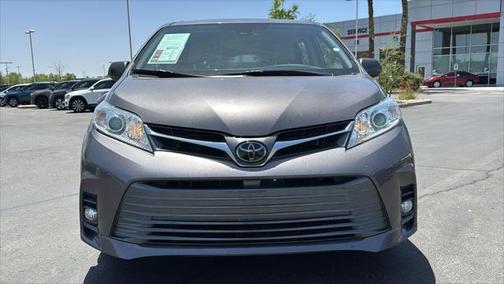 2020 Toyota Sienna XLE Premium