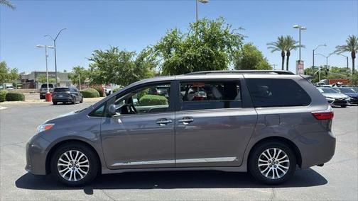 2020 Toyota Sienna XLE Premium