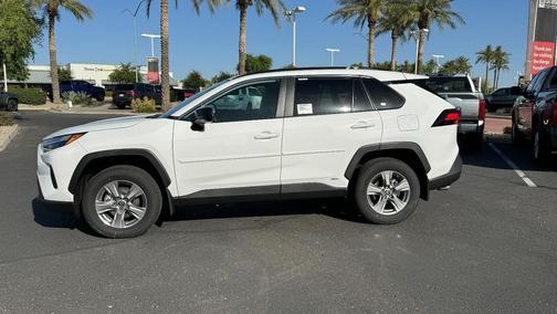 2025 Toyota RAV4 Hybrid LE