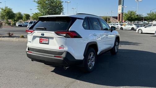 2025 Toyota RAV4 Hybrid LE