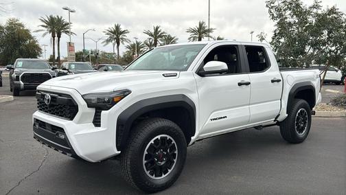 2025 Toyota Tacoma Hybrid TRD Off Road