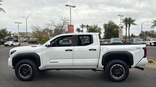 2025 Toyota Tacoma Hybrid TRD Off Road