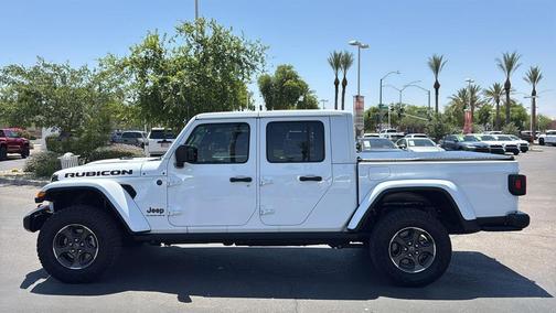 Bright White Clearcoat 2023 Jeep Gladiator Rubicon