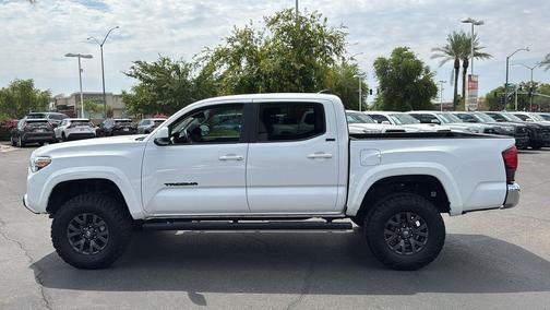 2022 Toyota Tacoma SR5