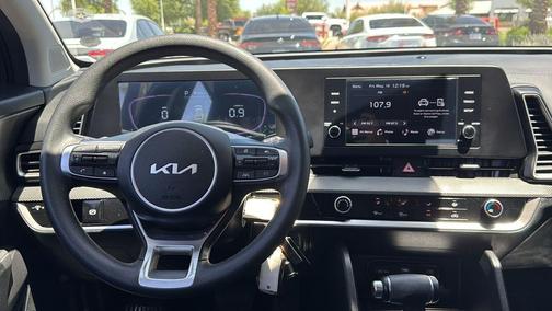 2024 Kia Sportage LX