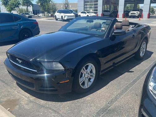Black 2013 Ford Mustang V6 Premium