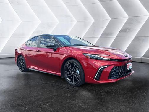 Supersonic Red w/Midnight Black Metallic Roof 2025 Toyota Camry XSE