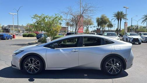 2025 Toyota Prius XLE