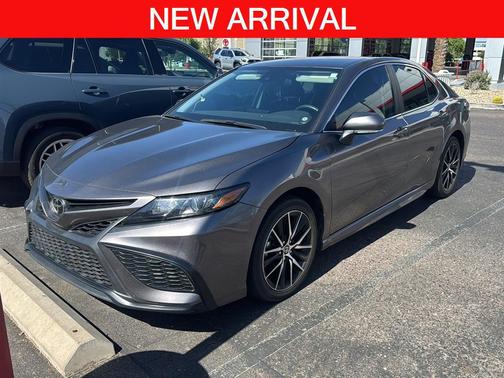 Predawn Gray Mica 2024 Toyota Camry SE