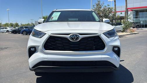 Wind Chill Pearl 2024 Toyota Highlander XLE
