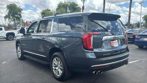 Dark Sky Metallic 2021 GMC Yukon XL Denali