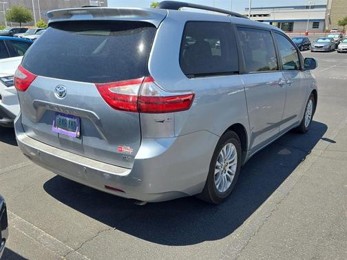 2015 Toyota Sienna XLE