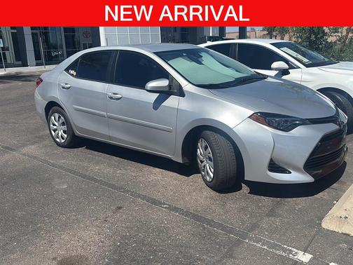 Classic Silver Metallic 2018 Toyota Corolla LE