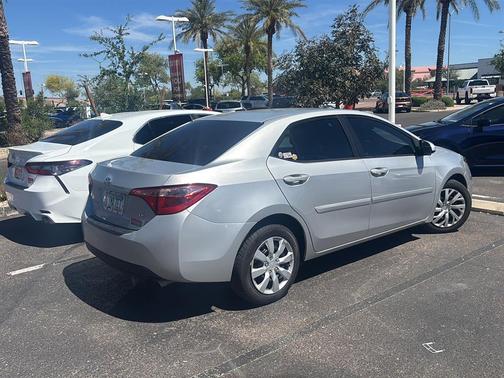 Classic Silver Metallic 2018 Toyota Corolla LE