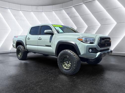 2022 Toyota Tacoma TRD Off Road