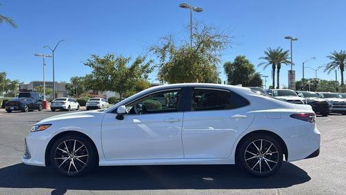 2024 Toyota Camry LE