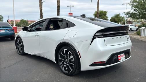 Wind Chill Pearl 2025 Toyota Prius Plug-In Hybrid SE