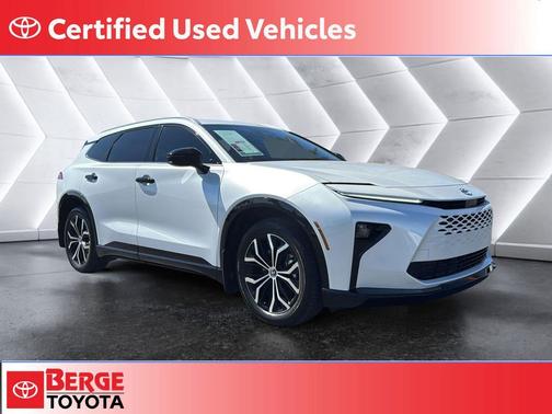 Black 2025 Toyota Crown Signia XLE