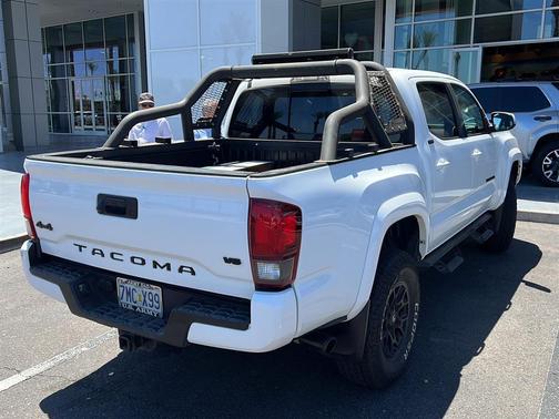 Super White 2020 Toyota Tacoma SR5
