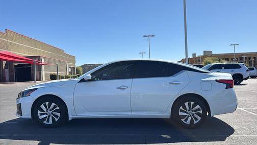 2023 Nissan Altima S FWD