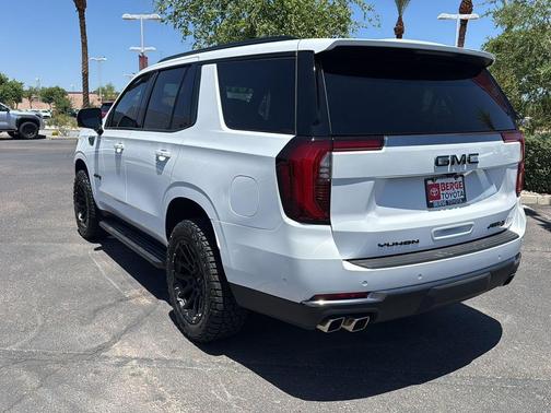 Summit White 2025 GMC Yukon 4WD AT4