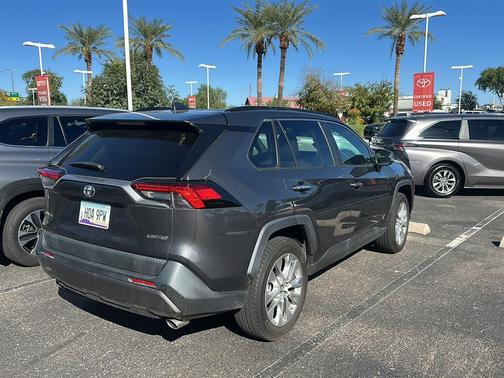 2019 Toyota RAV4 Limited