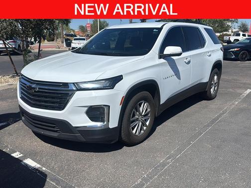 Summit White 2023 Chevrolet Traverse LT Cloth