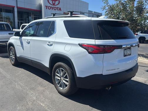 Summit White 2023 Chevrolet Traverse LT Cloth