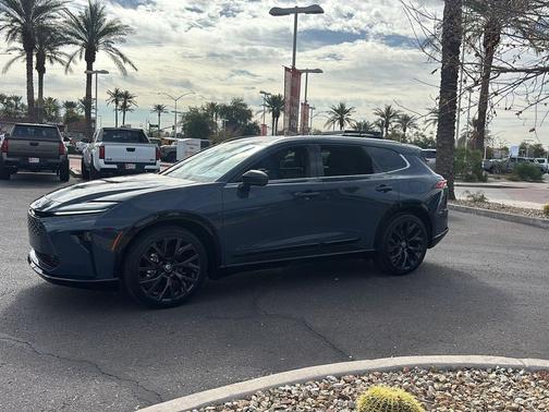 2025 Toyota Crown Signia Limited