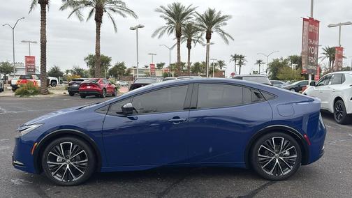 2025 Toyota Prius XLE