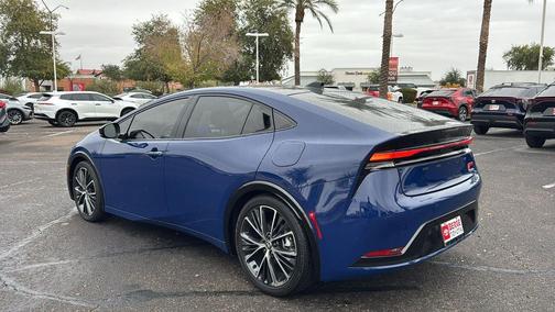 2025 Toyota Prius XLE