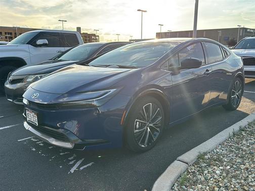 2025 Toyota Prius XLE