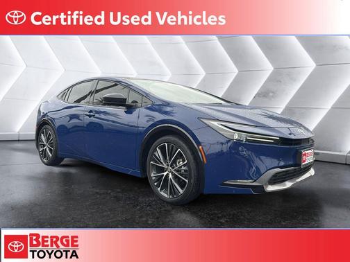 2025 Toyota Prius XLE