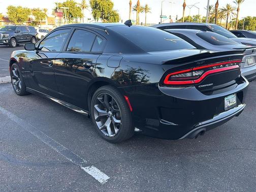 Pitch Black Clearcoat 2019 Dodge Charger R/T