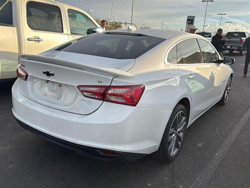 2022 Chevrolet Malibu FWD LT