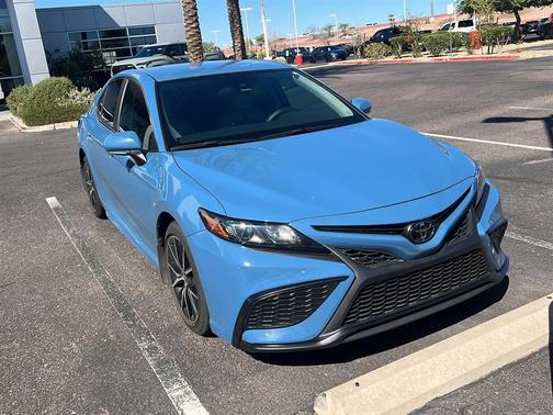 2023 Toyota Camry SE