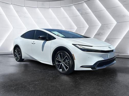 Wind Chill Pearl 2025 Toyota Prius XLE
