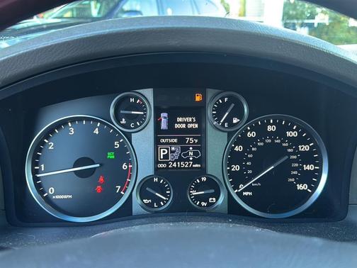 2014 Lexus LX 570 Base