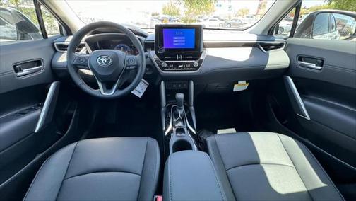2025 Toyota Corolla Cross XLE