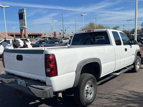 2003 Chevrolet Silverado 2500 LS H/D Extended Cab